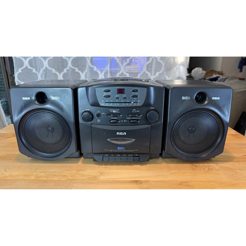 Vintage RCA Bass Reflex Stereo System CD Cassette AM FM Radio Black WORKS!